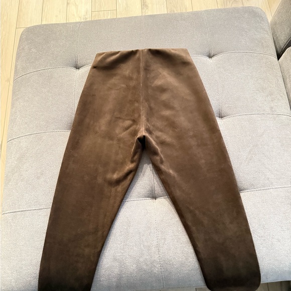 Zara Women’s Corduroy Pants in Rich Brown - Picture 2 of 3